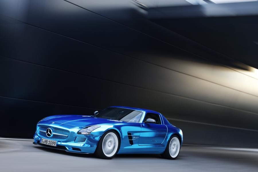  Mercedes-Benz SLS AMG Electric Drive concept 2012 года  (фото 14 из 30)